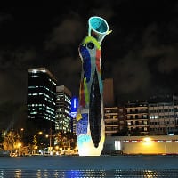 Dona i Ocell Parc Joan Miró - Noticias Outlet en Barcelona 123